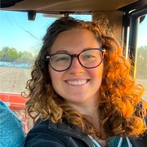 Meet your Posher, Lynn